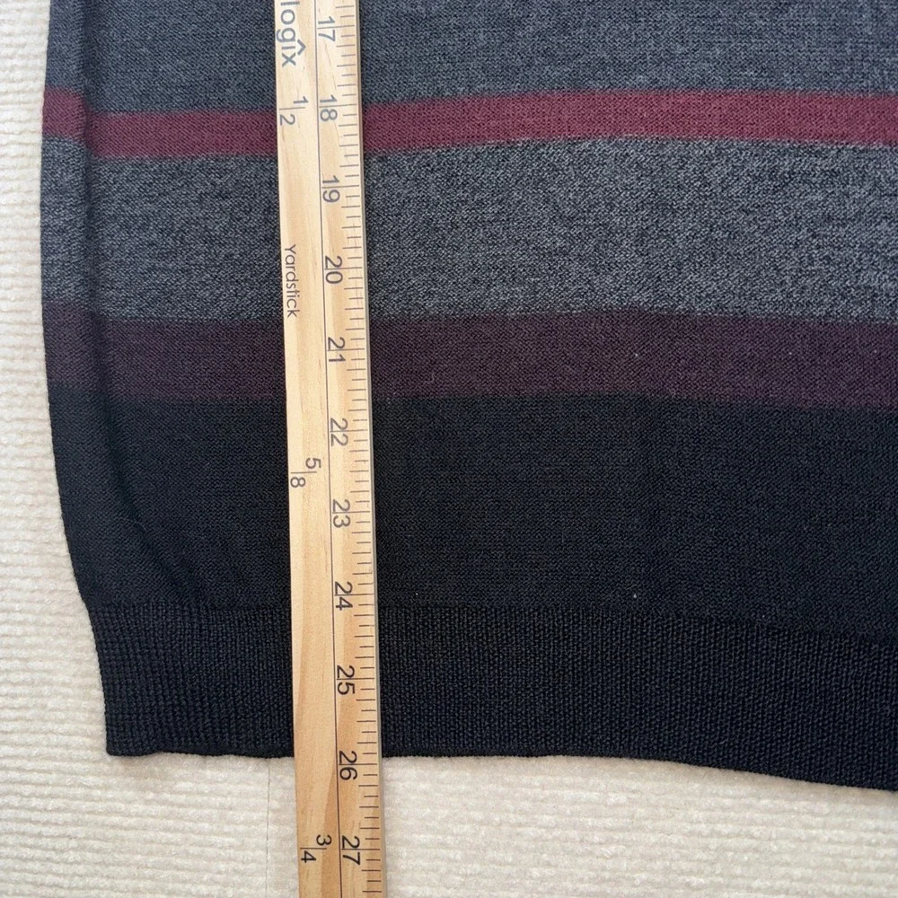 Calvin Klein Sweater Mens Medium‎ Black Striped V-Neck Merino Wool Blend Knit